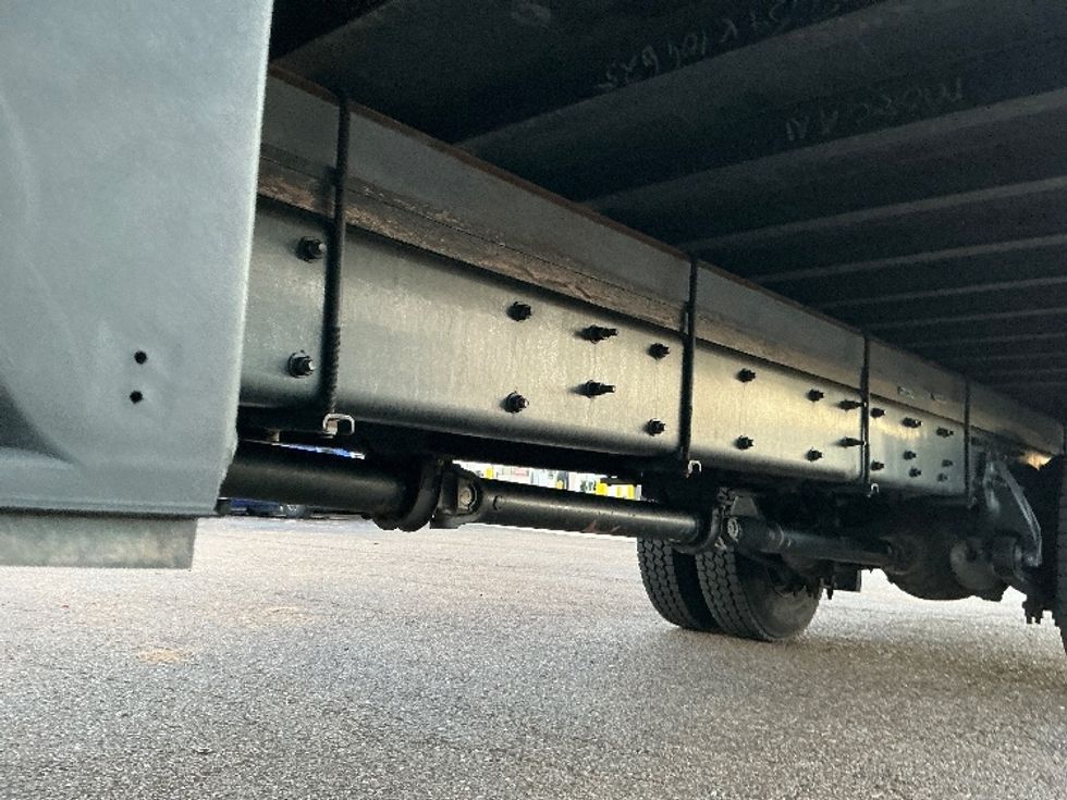 Medium Duty Box Truck-Light and Medium Duty Trucks-Freightliner-2022-M2-Olive Branch-MS-99,793\n\t\tmiles-$ 77,250 - Image 5