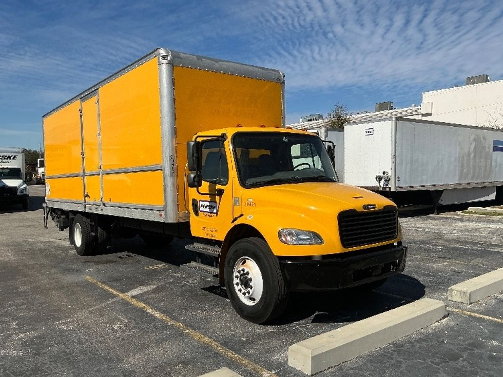 Medium Duty Box Truck-Light and Medium Duty Trucks-Freightliner-2022-M2-Orlando-FL-104,268\n\t\tmiles-$ 68,000 - Image 1