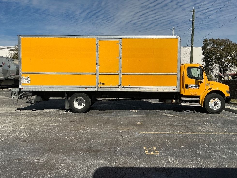 Medium Duty Box Truck-Light and Medium Duty Trucks-Freightliner-2022-M2-Orlando-FL-104,268\n\t\tmiles-$ 68,000 - Image 16