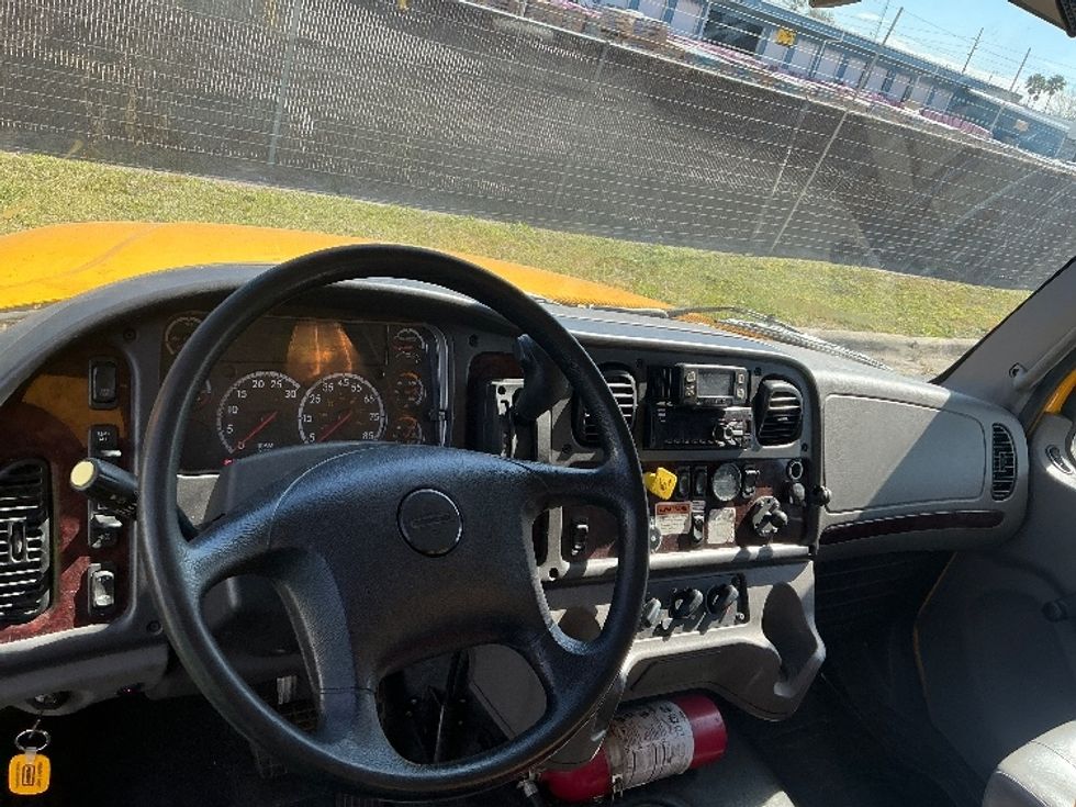 Medium Duty Box Truck-Light and Medium Duty Trucks-Freightliner-2022-M2-Orlando-FL-104,268\n\t\tmiles-$ 68,000 - Image 18