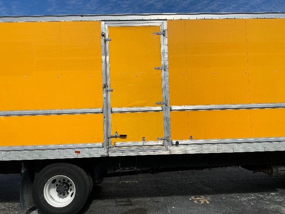 Medium Duty Box Truck-Light and Medium Duty Trucks-Freightliner-2022-M2-Orlando-FL-104,268\n\t\tmiles-$ 68,000 - Image 25
