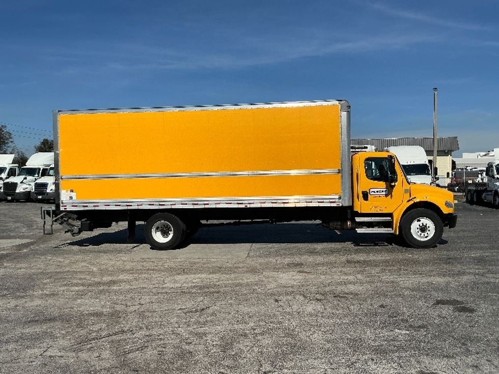Medium Duty Box Truck-Light and Medium Duty Trucks-Freightliner-2022-M2-Orlando-FL-140,960\n\t\tmiles-$ 65,000 - Image 15