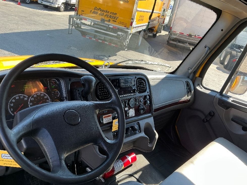 Medium Duty Box Truck-Light and Medium Duty Trucks-Freightliner-2022-M2-Orlando-FL-140,960\n\t\tmiles-$ 65,000 - Image 18