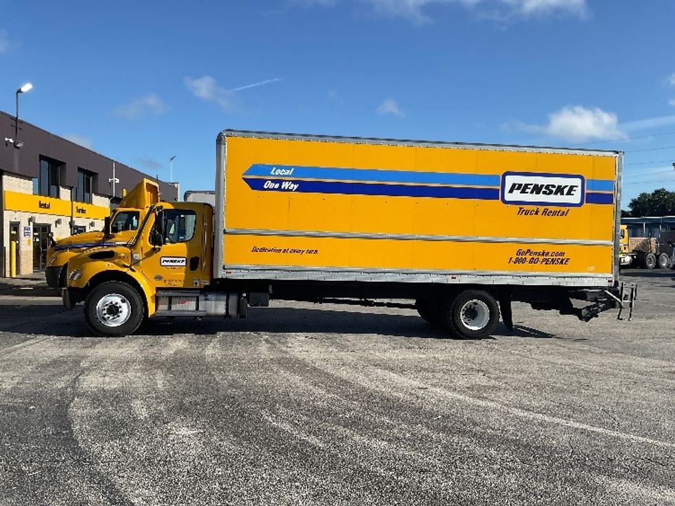 2022 Freightliner M2 106 Medium Duty photo 4