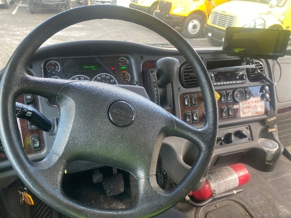 Medium Duty Box Truck-Light and Medium Duty Trucks-Freightliner-2022-M2-Parsippany-NJ-170,242\n\t\tmiles-$ 49,000 - Image 18