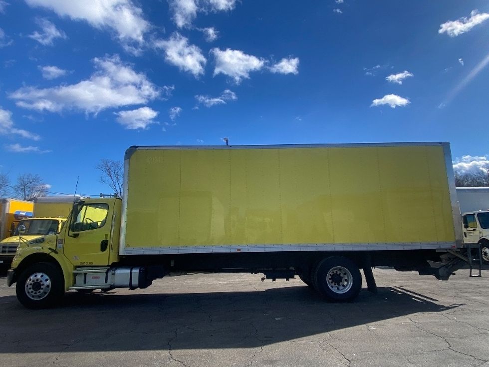 Medium Duty Box Truck-Light and Medium Duty Trucks-Freightliner-2022-M2-Parsippany-NJ-170,242\n\t\tmiles-$ 49,000 - Image 4