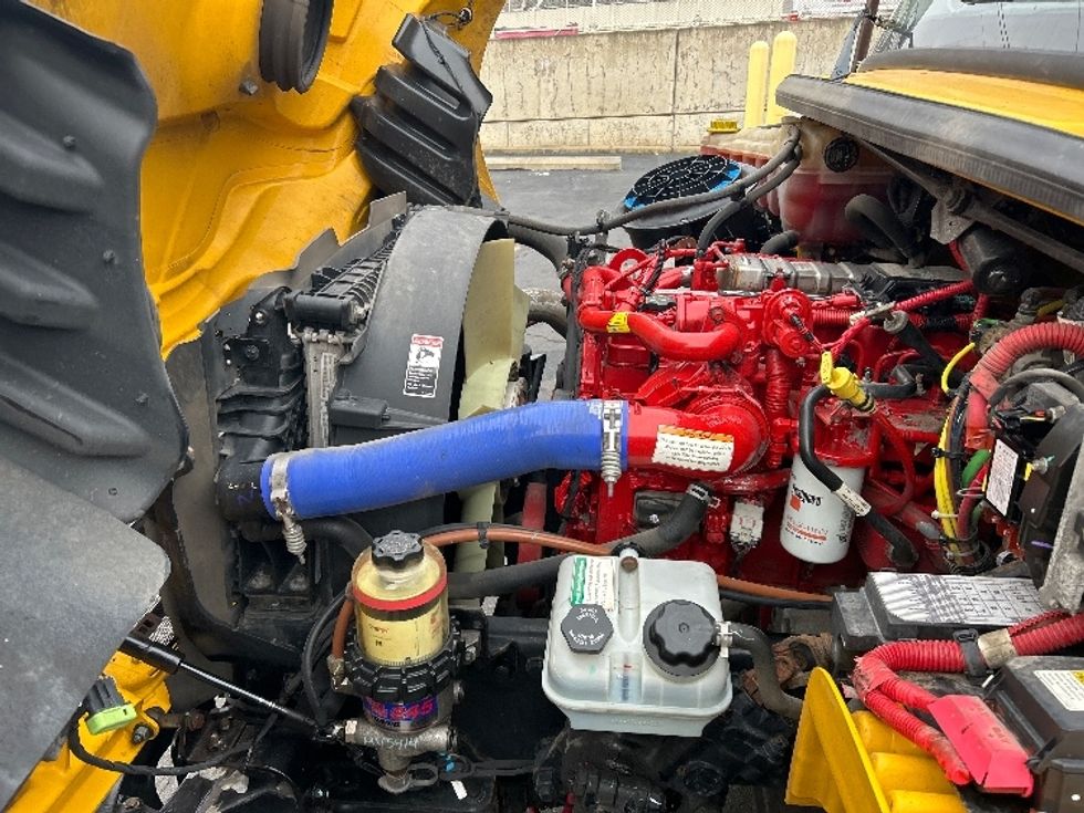 Medium Duty Box Truck-Light and Medium Duty Trucks-Freightliner-2022-M2-Parsippany-NJ-221,756\n\t\tmiles-$ 49,500 - Image 24