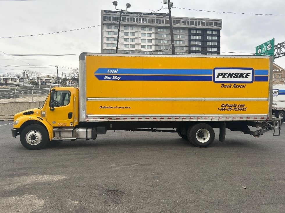 Medium Duty Box Truck-Light and Medium Duty Trucks-Freightliner-2022-M2-Parsippany-NJ-221,756\n\t\tmiles-$ 49,500 - Image 4