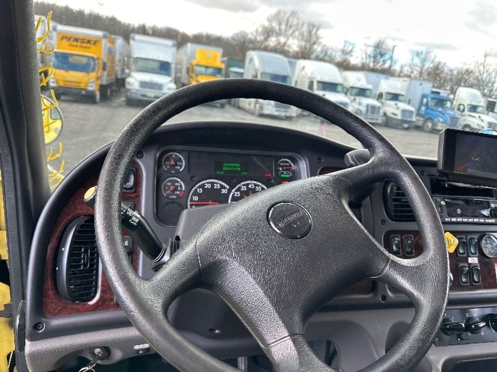 Medium Duty Box Truck-Light and Medium Duty Trucks-Freightliner-2022-M2-Parsippany-NJ-224,245\n\t\tmiles-$ 40,000 - Image 18