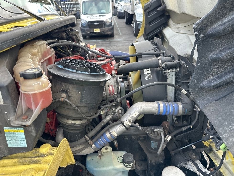 Medium Duty Box Truck-Light and Medium Duty Trucks-Freightliner-2022-M2-Parsippany-NJ-224,245\n\t\tmiles-$ 40,000 - Image 23
