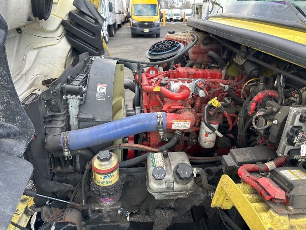 Medium Duty Box Truck-Light and Medium Duty Trucks-Freightliner-2022-M2-Parsippany-NJ-224,245\n\t\tmiles-$ 40,000 - Image 24