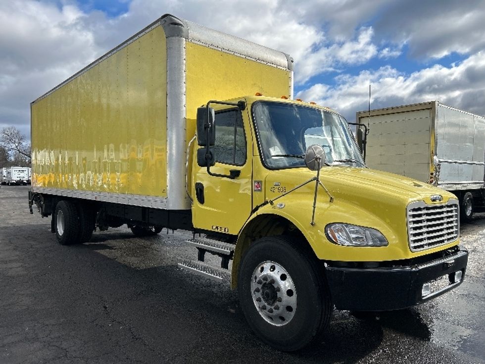 Medium Duty Box Truck-Light and Medium Duty Trucks-Freightliner-2022-M2-Parsippany-NJ-225,342\n\t\tmiles-$ 39,750 - Image 1