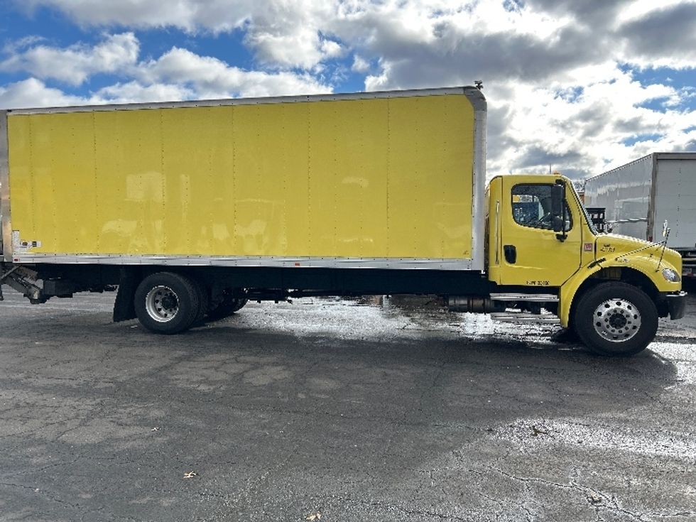 Medium Duty Box Truck-Light and Medium Duty Trucks-Freightliner-2022-M2-Parsippany-NJ-225,342\n\t\tmiles-$ 39,750 - Image 15