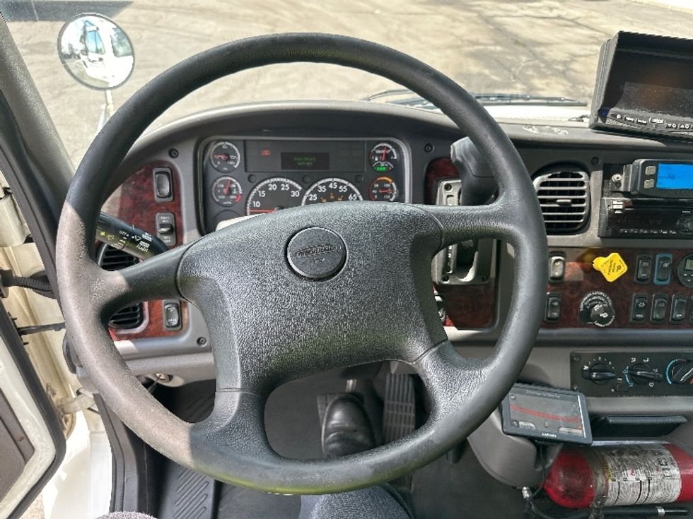 Medium Duty Box Truck-Light and Medium Duty Trucks-Freightliner-2022-M2-Parsippany-NJ-235,036\n\t\tmiles-$ 53,500 - Image 17