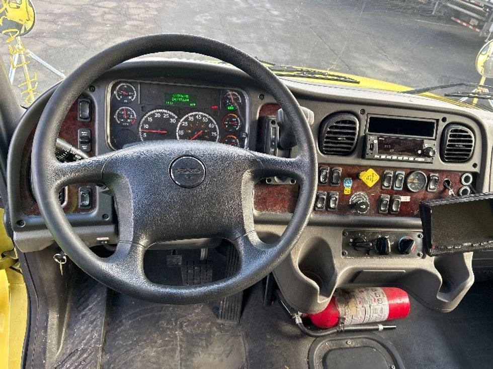 Medium Duty Box Truck-Light and Medium Duty Trucks-Freightliner-2022-M2-Parsippany-NJ-245,866\n\t\tmiles-$ 36,250 - Image 18