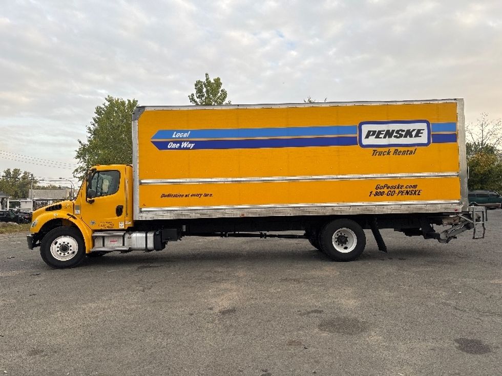 Medium Duty Box Truck-Light and Medium Duty Trucks-Freightliner-2022-M2-Parsippany-NJ-249,880\n\t\tmiles-$ 44,500 - Image 4
