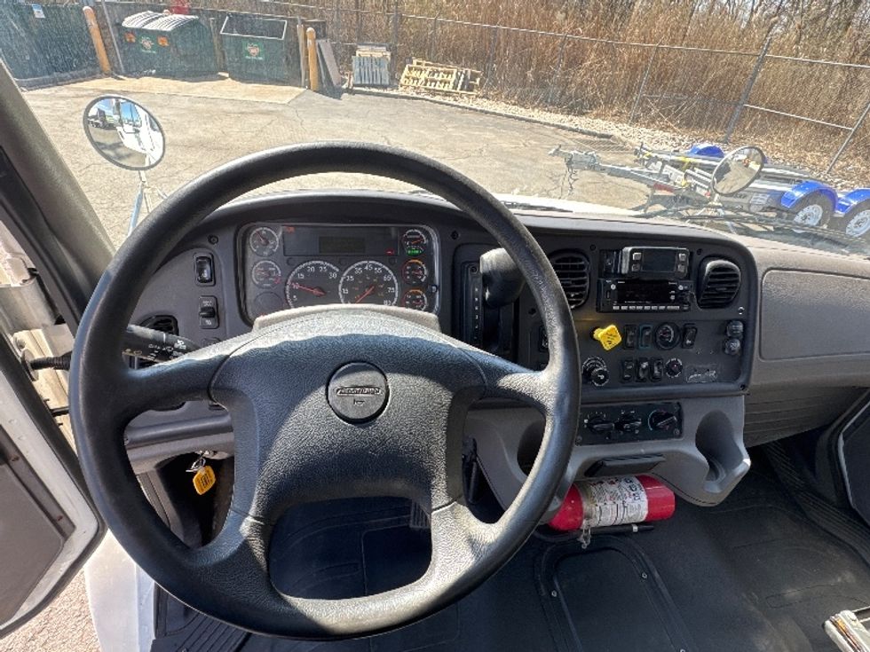 Medium Duty Box Truck-Light and Medium Duty Trucks-Freightliner-2022-M2-Parsippany-NJ-340,375\n\t\tmiles-$ 27,750 - Image 18