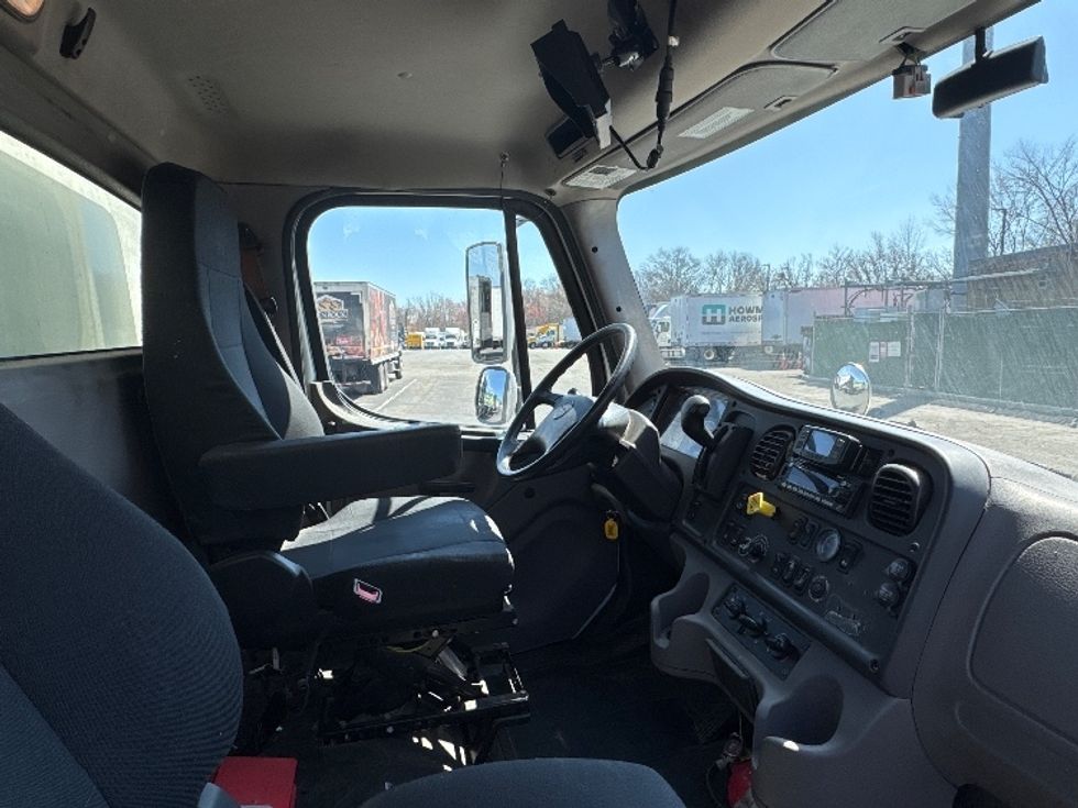 Medium Duty Box Truck-Light and Medium Duty Trucks-Freightliner-2022-M2-Parsippany-NJ-340,375\n\t\tmiles-$ 27,750 - Image 22