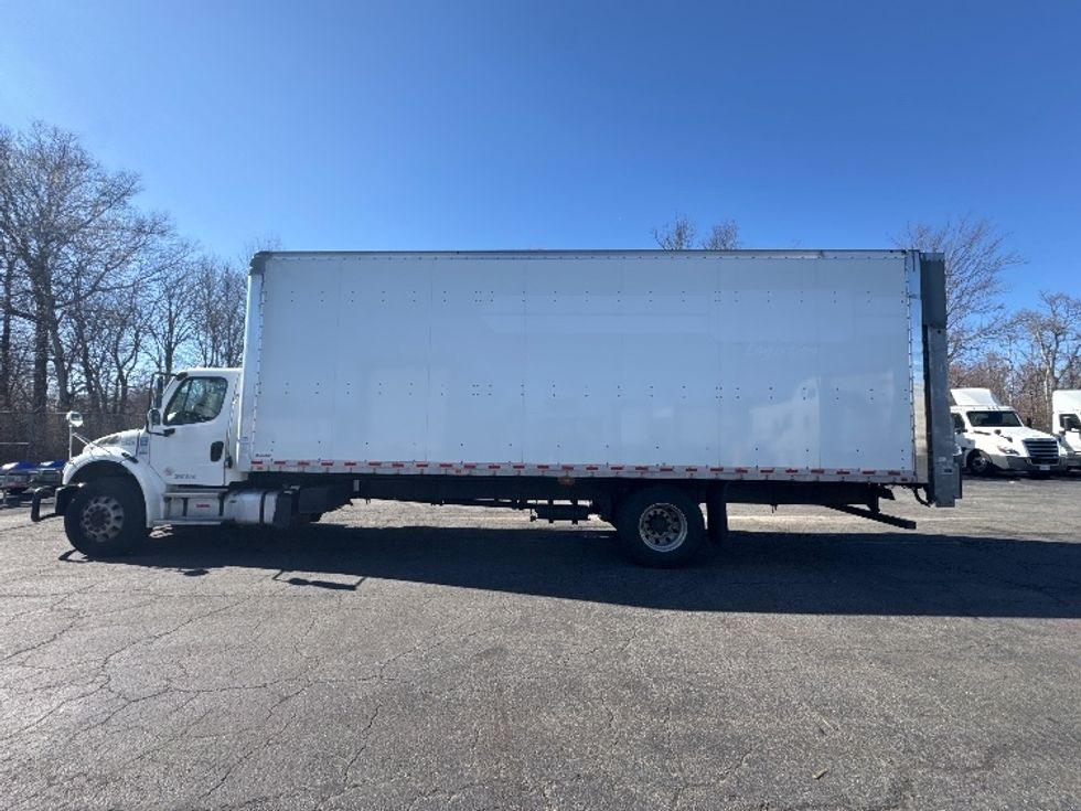 Medium Duty Box Truck-Light and Medium Duty Trucks-Freightliner-2022-M2-Parsippany-NJ-340,375\n\t\tmiles-$ 27,750 - Image 4