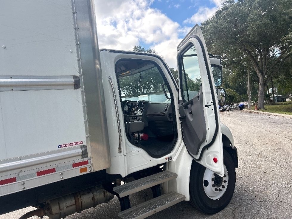 Medium Duty Box Truck-Light and Medium Duty Trucks-Freightliner-2022-M2-Pensacola-FL-147,966\n\t\tmiles-$ 61,000 - Image 20