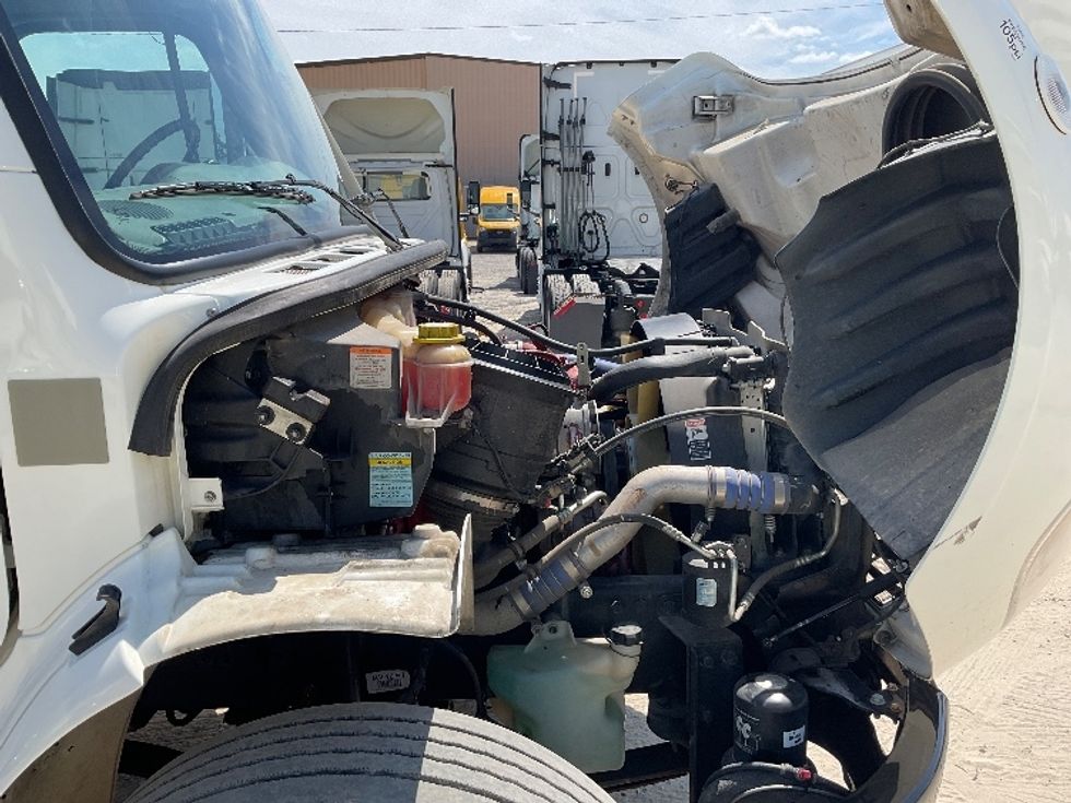 Medium Duty Box Truck-Light and Medium Duty Trucks-Freightliner-2022-M2-Pensacola-FL-225,073\n\t\tmiles-$ 57,750 - Image 21