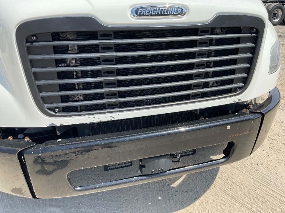 Medium Duty Box Truck-Light and Medium Duty Trucks-Freightliner-2022-M2-Pensacola-FL-225,073\n\t\tmiles-$ 57,750 - Image 24