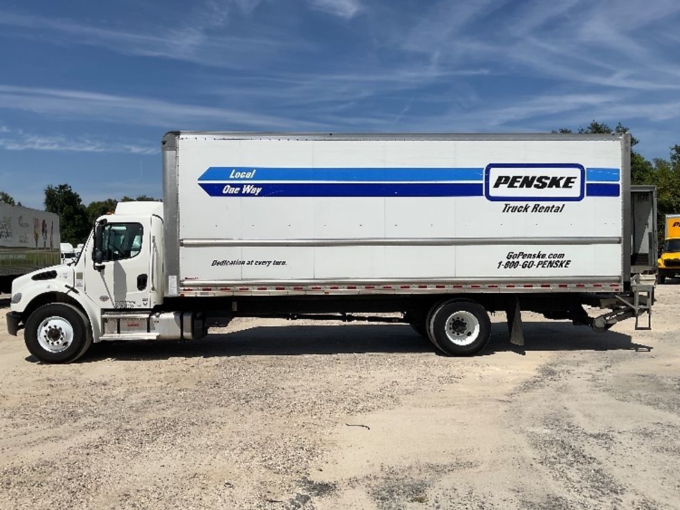 Medium Duty Box Truck-Light and Medium Duty Trucks-Freightliner-2022-M2-Pensacola-FL-225,073\n\t\tmiles-$ 57,750 - Image 4