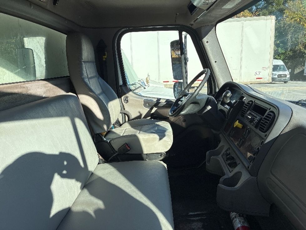 Medium Duty Box Truck-Light and Medium Duty Trucks-Freightliner-2022-M2-Pensacola-FL-267,710\n\t\tmiles-$ 41,000 - Image 21
