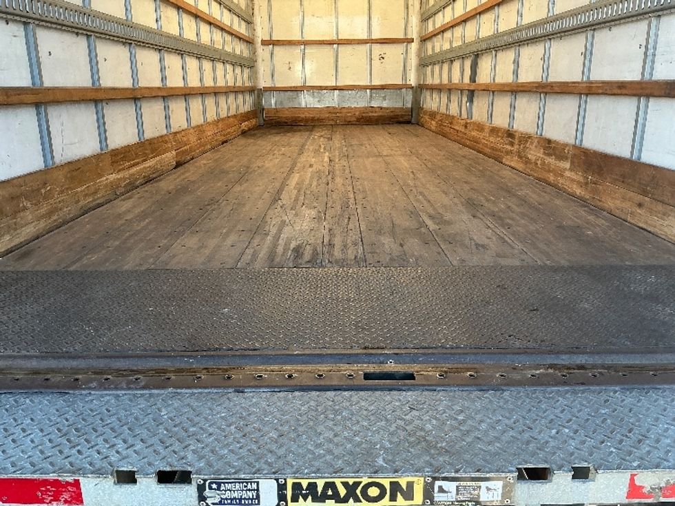 Medium Duty Box Truck-Light and Medium Duty Trucks-Freightliner-2022-M2-Pensacola-FL-323,293\n\t\tmiles-$ 30,250 - Image 10