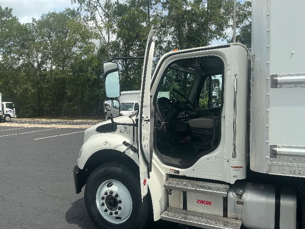 Medium Duty Box Truck-Light and Medium Duty Trucks-Freightliner-2022-M2-Pensacola-FL-330,065\n\t\tmiles-$ 37,000 - Image 16