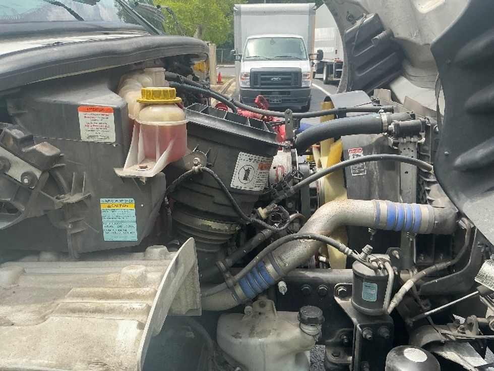 Medium Duty Box Truck-Light and Medium Duty Trucks-Freightliner-2022-M2-Pensacola-FL-330,065\n\t\tmiles-$ 37,000 - Image 24