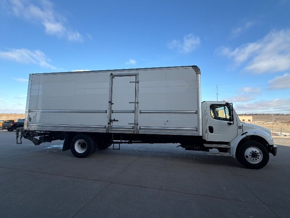 Medium Duty Box Truck-Light and Medium Duty Trucks-Freightliner-2022-M2-Peosta-IA-176,683\n\t\tmiles-$ 64,750 - Image 15