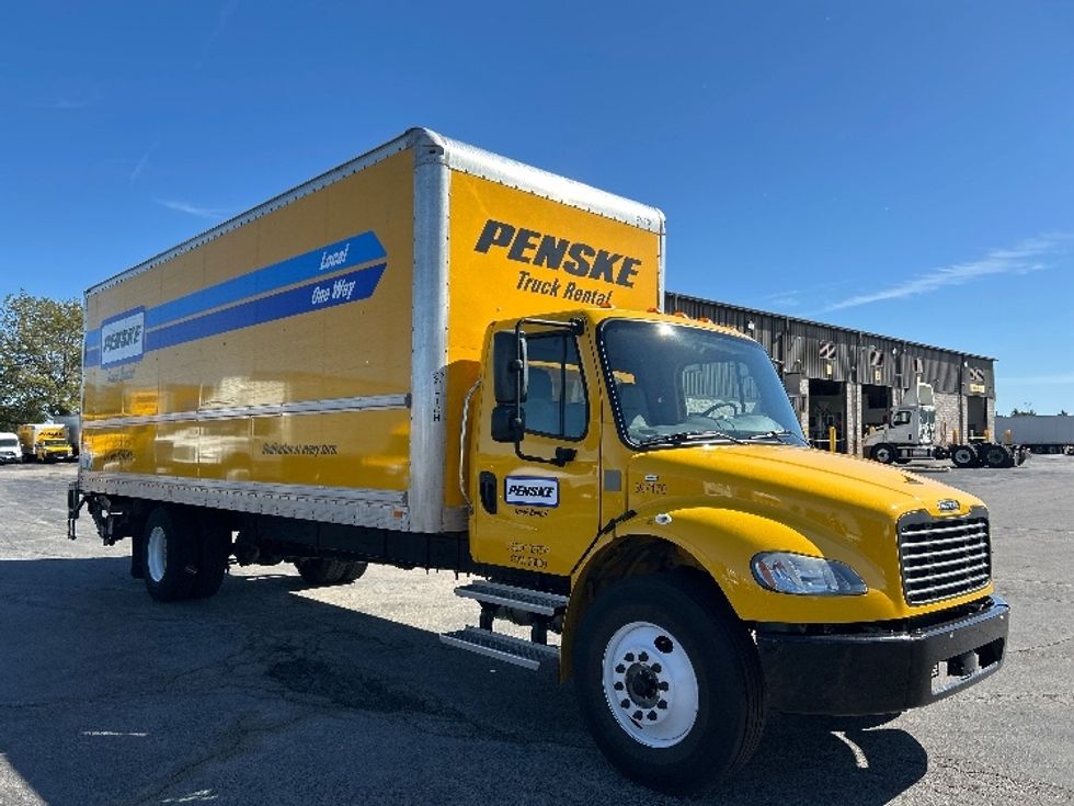 Medium Duty Box Truck-Light and Medium Duty Trucks-Freightliner-2022-M2-Perrysburg-OH-216,462\n\t\tmiles-$ 49,000 - Image 1
