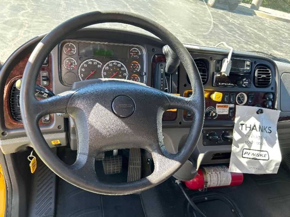 Medium Duty Box Truck-Light and Medium Duty Trucks-Freightliner-2022-M2-Perrysburg-OH-216,462\n\t\tmiles-$ 49,000 - Image 18