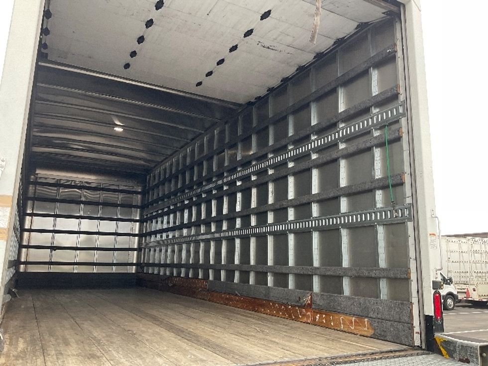 Medium Duty Box Truck-Light and Medium Duty Trucks-Freightliner-2022-M2-Phoenix-AZ-110,074\n\t\tmiles-$ 76,500 - Image 11