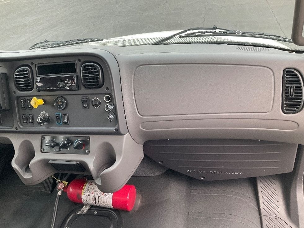 Medium Duty Box Truck-Light and Medium Duty Trucks-Freightliner-2022-M2-Phoenix-AZ-110,074\n\t\tmiles-$ 76,500 - Image 20