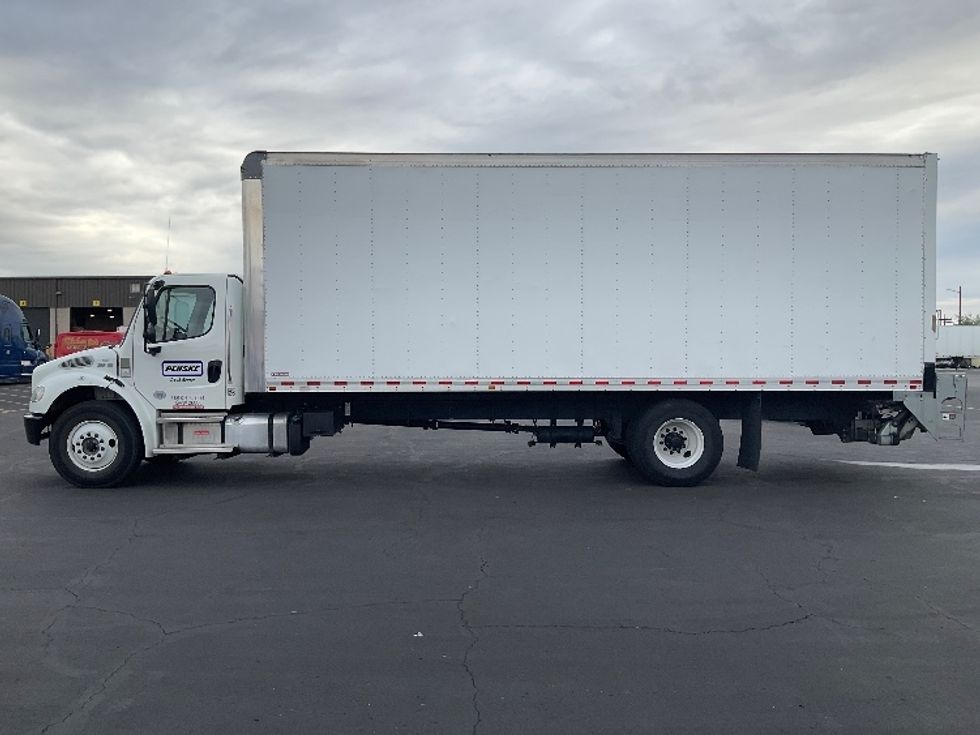 Medium Duty Box Truck-Light and Medium Duty Trucks-Freightliner-2022-M2-Phoenix-AZ-110,074\n\t\tmiles-$ 76,500 - Image 4