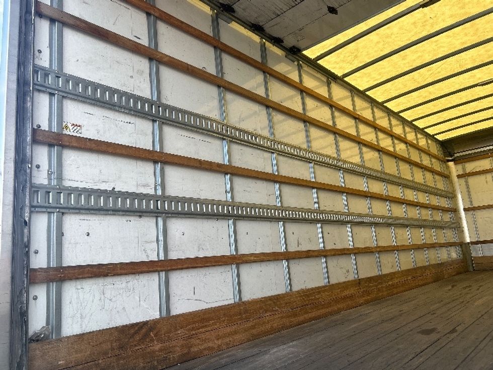 Medium Duty Box Truck-Light and Medium Duty Trucks-Freightliner-2022-M2-Phoenix-AZ-170,374\n\t\tmiles-$ 71,000 - Image 11