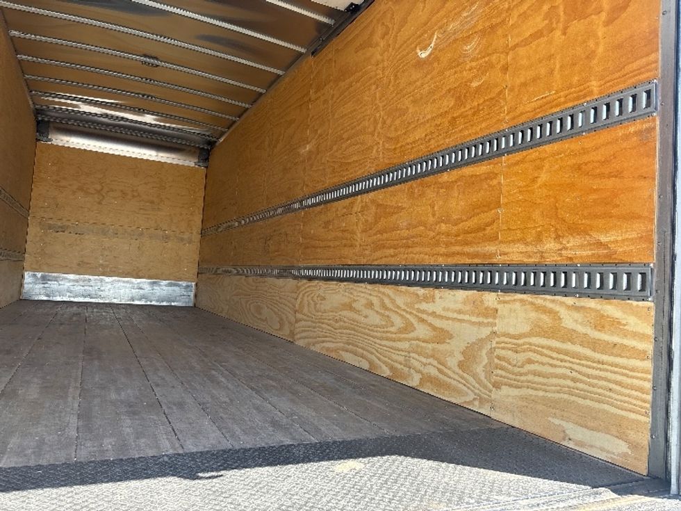 Medium Duty Box Truck-Light and Medium Duty Trucks-Freightliner-2022-M2-Phoenix-AZ-186,519\n\t\tmiles-$ 63,500 - Image 12