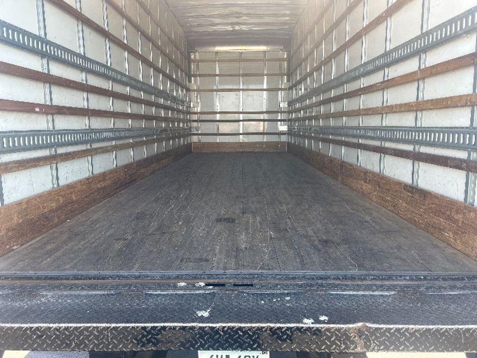 Medium Duty Box Truck-Light and Medium Duty Trucks-Freightliner-2022-M2-Phoenix-AZ-192,117\n\t\tmiles-$ 56,500 - Image 9
