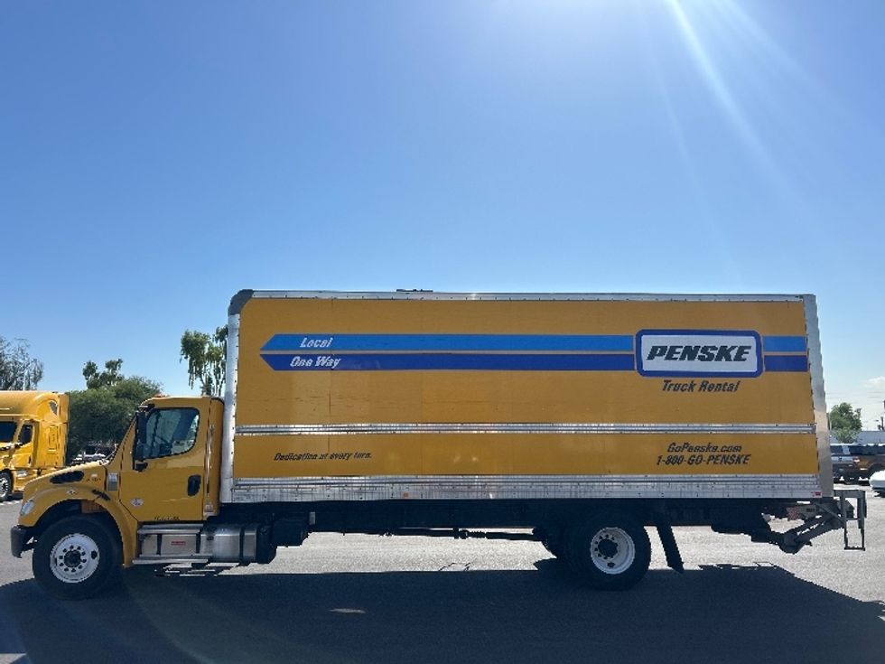 Medium Duty Box Truck-Light and Medium Duty Trucks-Freightliner-2022-M2-Phoenix-AZ-213,642\n\t\tmiles-$ 62,000 - Image 4