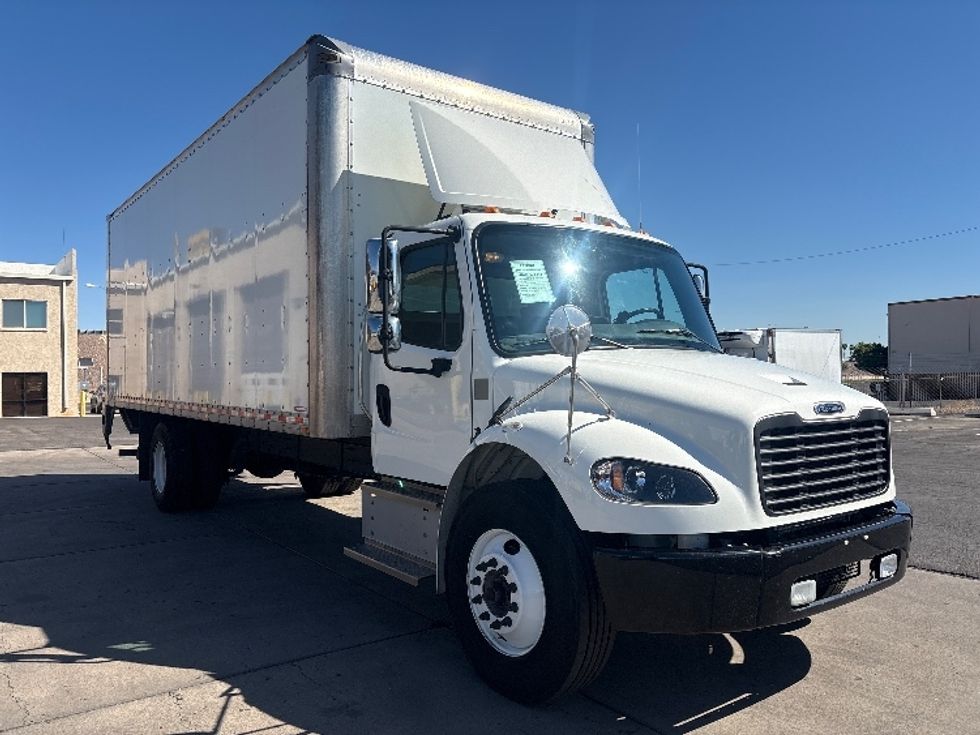 Medium Duty Box Truck-Light and Medium Duty Trucks-Freightliner-2022-M2-Phoenix-AZ-323,027\n\t\tmiles-$ 34,750 - Image 1