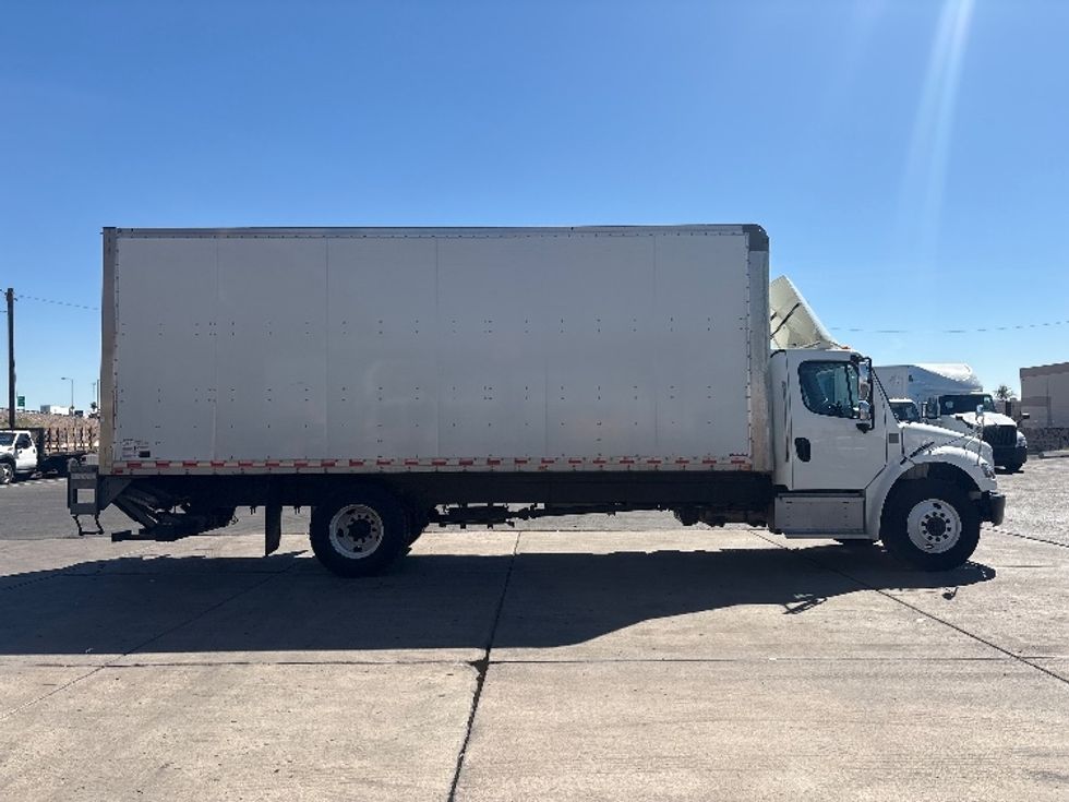 Medium Duty Box Truck-Light and Medium Duty Trucks-Freightliner-2022-M2-Phoenix-AZ-323,027\n\t\tmiles-$ 34,750 - Image 15