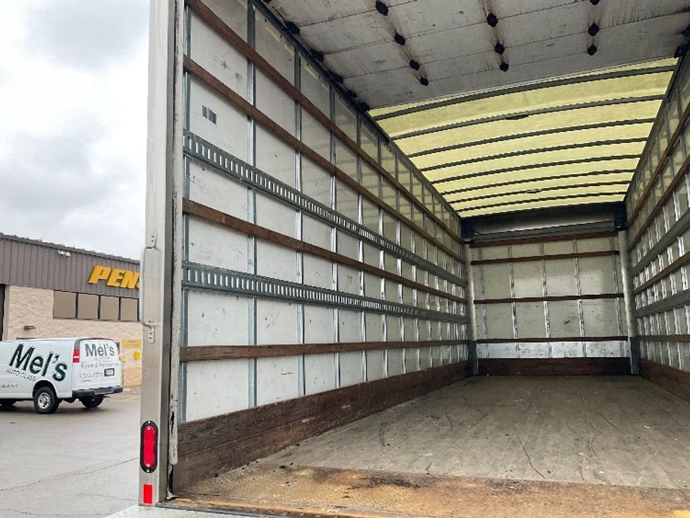 Medium Duty Box Truck-Light and Medium Duty Trucks-Freightliner-2022-M2-Piqua-OH-193,840\n\t\tmiles-$ 61,750 - Image 11
