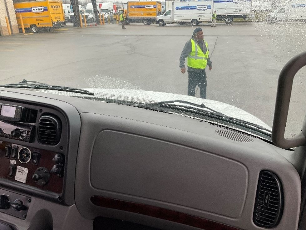 Medium Duty Box Truck-Light and Medium Duty Trucks-Freightliner-2022-M2-Piqua-OH-193,840\n\t\tmiles-$ 61,750 - Image 21