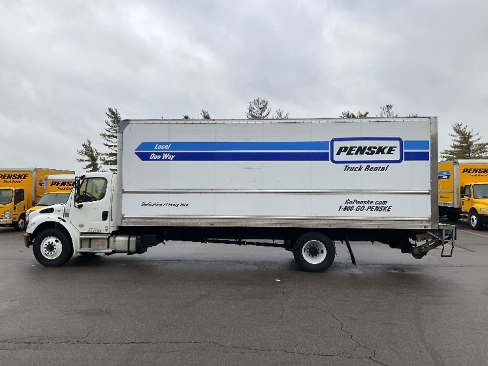 Medium Duty Box Truck-Light and Medium Duty Trucks-Freightliner-2022-M2-Piqua-OH-193,840\n\t\tmiles-$ 61,750 - Image 4
