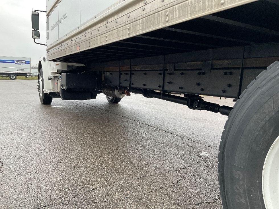 Medium Duty Box Truck-Light and Medium Duty Trucks-Freightliner-2022-M2-Piqua-OH-193,840\n\t\tmiles-$ 61,750 - Image 5