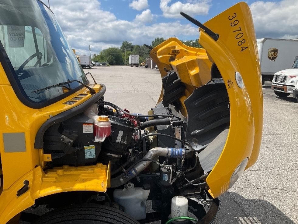 Medium Duty Box Truck-Light and Medium Duty Trucks-Freightliner-2022-M2-Piqua-OH-207,648\n\t\tmiles-$ 54,000 - Image 23
