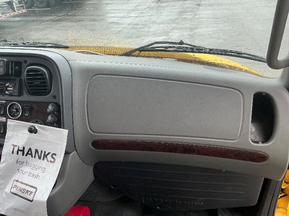 Medium Duty Box Truck-Light and Medium Duty Trucks-Freightliner-2022-M2-Piqua-OH-221,954\n\t\tmiles-$ 53,250 - Image 21