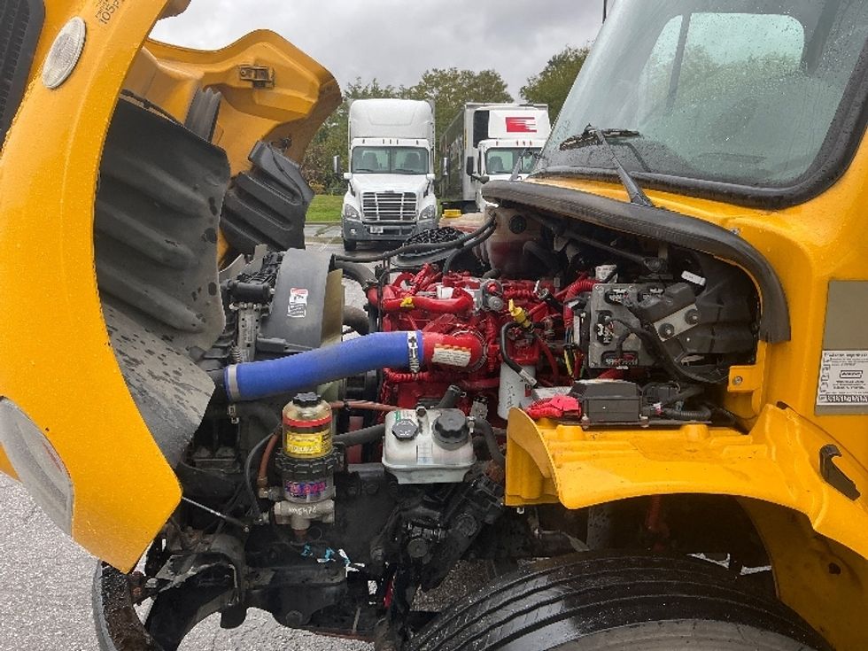 Medium Duty Box Truck-Light and Medium Duty Trucks-Freightliner-2022-M2-Piqua-OH-221,954\n\t\tmiles-$ 53,250 - Image 24